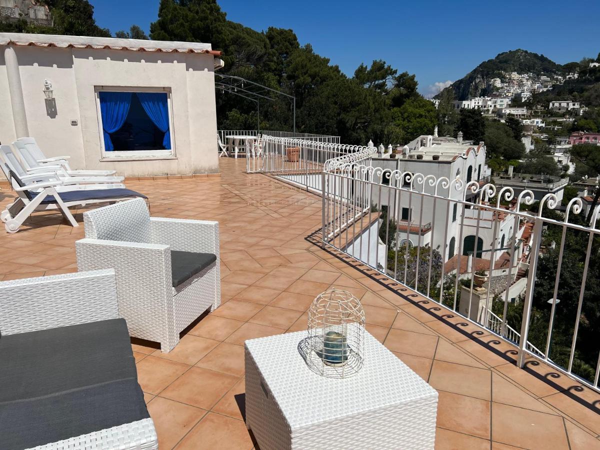 Regina Di Capri - Suite Vista Faraglioni Eksteriør billede